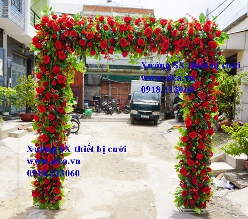 Cổng cưới hoa đỏ tự nhiên giá rẻ