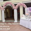 Hoa giả làm cổng cưới