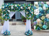 Mua cổng hoa màu xanh tự nhiên