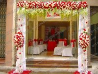 Sản xuất và bán cổng cưới hoa giả