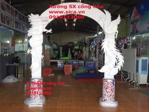 Khung cổng rồng phụng chưa kết hoa